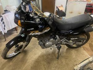 MOTO HONDA 650 DOMINATOR