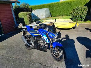 SUZUKI 125 GSX-S