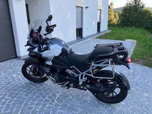 TRIUMPH TIGER 1200