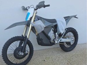 STARK VARG EX 80 CH – 2025 – 0 KM – GARANTIE 09/2027 – OPTIONS – 11 900