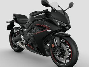 HONDA CBR650R / E-CLUTCH / MODELL 2024