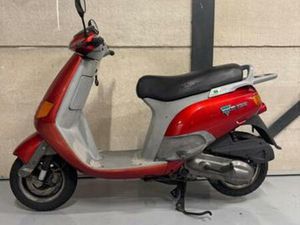 PIAGGIO SKR 125CC — SCOOTERS | PIAGGIO — MARKTPLAATS