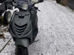 PIAGGIO ZIP 2012 - 15000KM — SCOOTERS | PIAGGIO — MARKTPLAATS