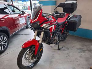 HONDA CRF 1100 AFRICA TWIN-GRAN PRIX-9200KM.-PARI AL NUOVO!-NOTE ROSSO