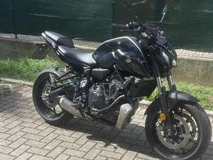 YAMAHA MT-07 NERO