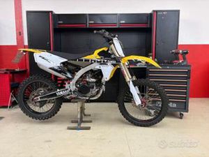 YAMAHA YZ 250 F 60 TH ANIVVERSARIO