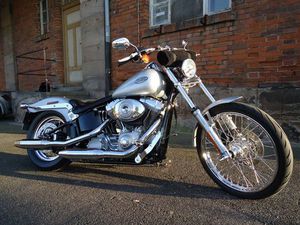 HARLEY-DAVIDSON SOFTAIL STANDARD FXSTI