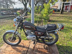 SUZUKI GN 125