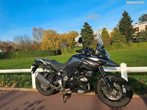 MOTO SUZUKI TRAIL DL 1000 VSTROM 2018 GRIS-NOIR