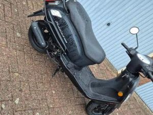 SYM FIDDLE EURO 4GEELKENTEKEN 45KM2019 — SCOOTERS | SYM — MARKTPLAATS