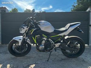 KAWASAKI Z650 A2