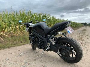 ② ICONISCHE PEED TRIPLE 1050