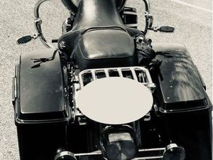 HARLEY DAVIDSON 1584 ROAD KING