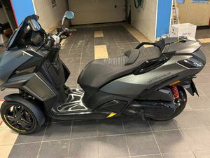 PEUGEOT METROPOLIS 400