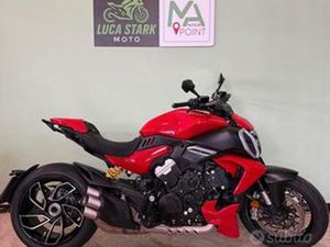 DUCATI DIAVEL V4