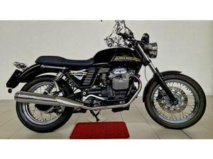 VENDO MOTO GUZZI V7 CLASSIC (2008 - 12) USATA A NOCETO (CODICE 9900089) - MOTO.IT