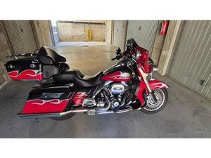 VENDO HARLEY-DAVIDSON 1690 ELECTRA GLIDE CLASSIC (2010 - 12) - FLHTC USATA A FOLIGNO (CODICE 9896670) - MOTO.IT