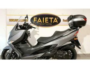 VENDO SUZUKI BURGMAN AN 400 (2017 - 20) USATA A ROMA (CODICE 9898698) - MOTO.IT