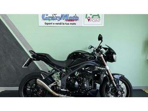 VENDO TRIUMPH SPEED TRIPLE 1050 ABS (2011 - 15) USATA A FROSSASCO (CODICE 9898878) - MOTO.IT