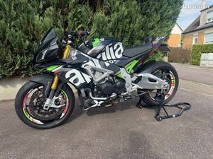 APRILIA TUONO V4