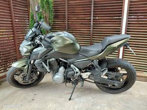 MOTO KAWASAKI Z 650