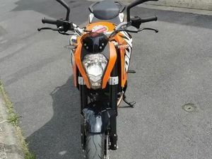 MOTO KTM 200 DUKE