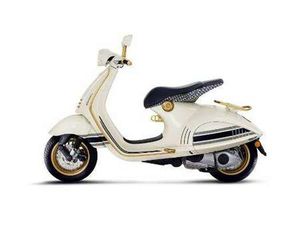 VESPA 946 CHRISTIAN DIOR