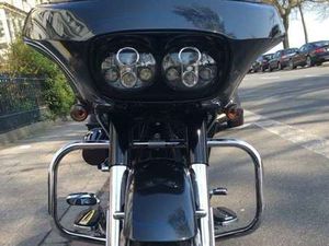 HARLEY-DAVIDSON ROAD GLIDE