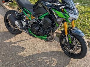 KAWASAKI Z 900 SE NOIR VERT