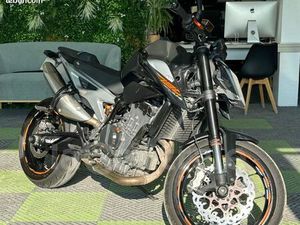 MOTO KTM DUKE 790
