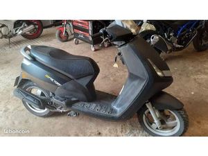 SCOOTER PEUGEOT VIVACITY 4T