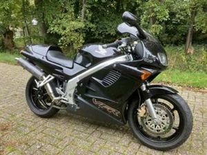 HONDA VFR 750 F 1994 + GARANTIE, GROTE BEURT SPORT UITLAAT — MOTOREN | HONDA — MARKTPLAATS