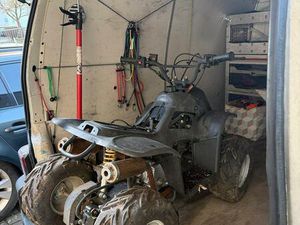 KINDER QUAD MIT BENZIN MOTOR BASTLER DEFEKT