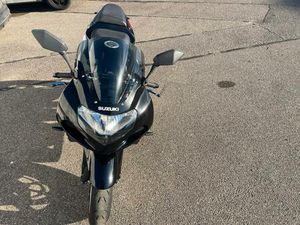 SUZUKI GSXR 1000 K1 - FRISCH GEWARTET