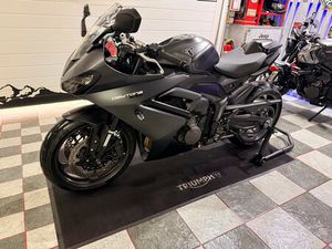 DAYTONA 660