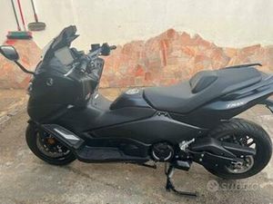 YAMAHA T MAX 560 - 2024