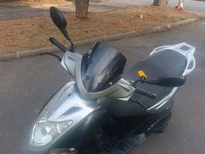 AGILITY 16 + 125 CM3 ETAT IMPECCABLE ET REVISÉ