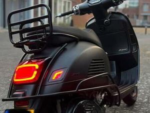 VESPA GTS 300 - 2024 — SCOOTERS | VESPA — MARKTPLAATS