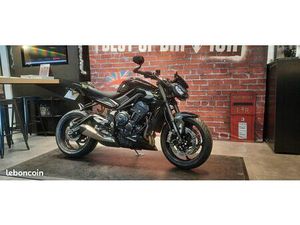 TRIUMPH STREET TRIPLE 765 RS DE 07/24 - 1ERE MAIN