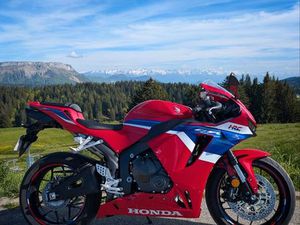 HONDA CBR600RR