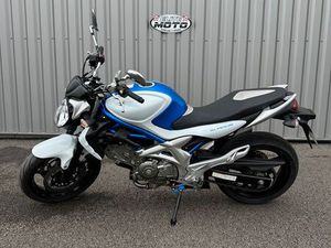 SUZUKI 650 GLADIUS - LIVRAISON POSSIBLE