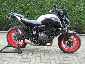 ② YAMAHA MT-07 NIEUWE STAAT 10000KM BJ,02/2020 GARANTIE