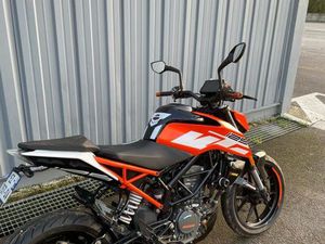 KTM DUKE 125