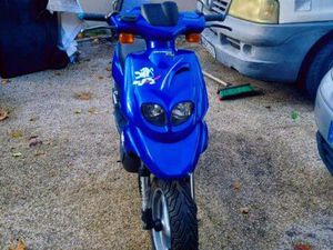 A VENDRE PEUGEOT TREKKER 100 CC