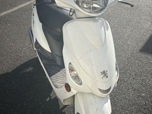 SCOOTER PEUGEOT V-CLIC