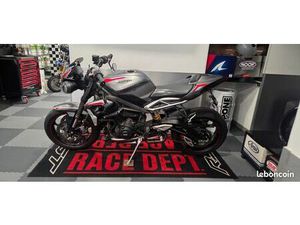TRIUMPH STREET TRIPLE RS 1ER MAIN
