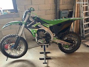 KAWASAKI KX 450 F – 2016 – TRÈS BON ÉTAT