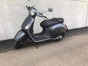② VESPA GTS SUPER 125
