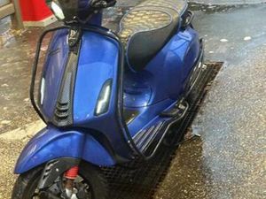 VESPA SPRINT 50CC – CUSTOM BLUE | BOUWJAAR 2021 | — SCOOTERS | VESPA — MARKTPLAATS