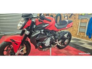 MV AGUSTA BRUTALE 800